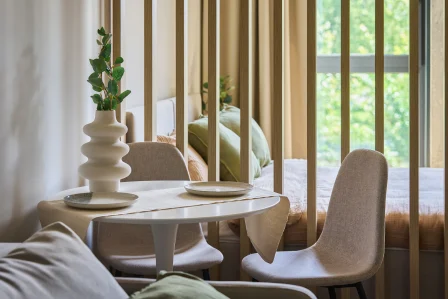 Stanowisko do pracy zdalnej w apartamencie dla specjalistów i kontraktora, Moovy Home Wrocław 39